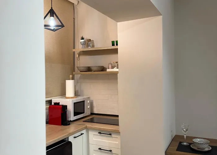 4seasonsgea , Deluxe , Centre , *