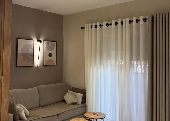 4seasonsgea , Deluxe , Centre ,